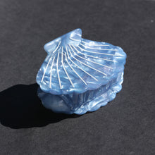 Load image into Gallery viewer, Seashell Clip in Blue *PREORDER*