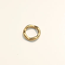 Load image into Gallery viewer, Wavy Baby Ring in Gold
