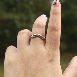 Wavy Baby Ring in Silver