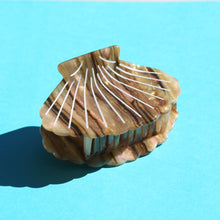 Load image into Gallery viewer, Seashell Clip in Brown Pearl *PREORDER*
